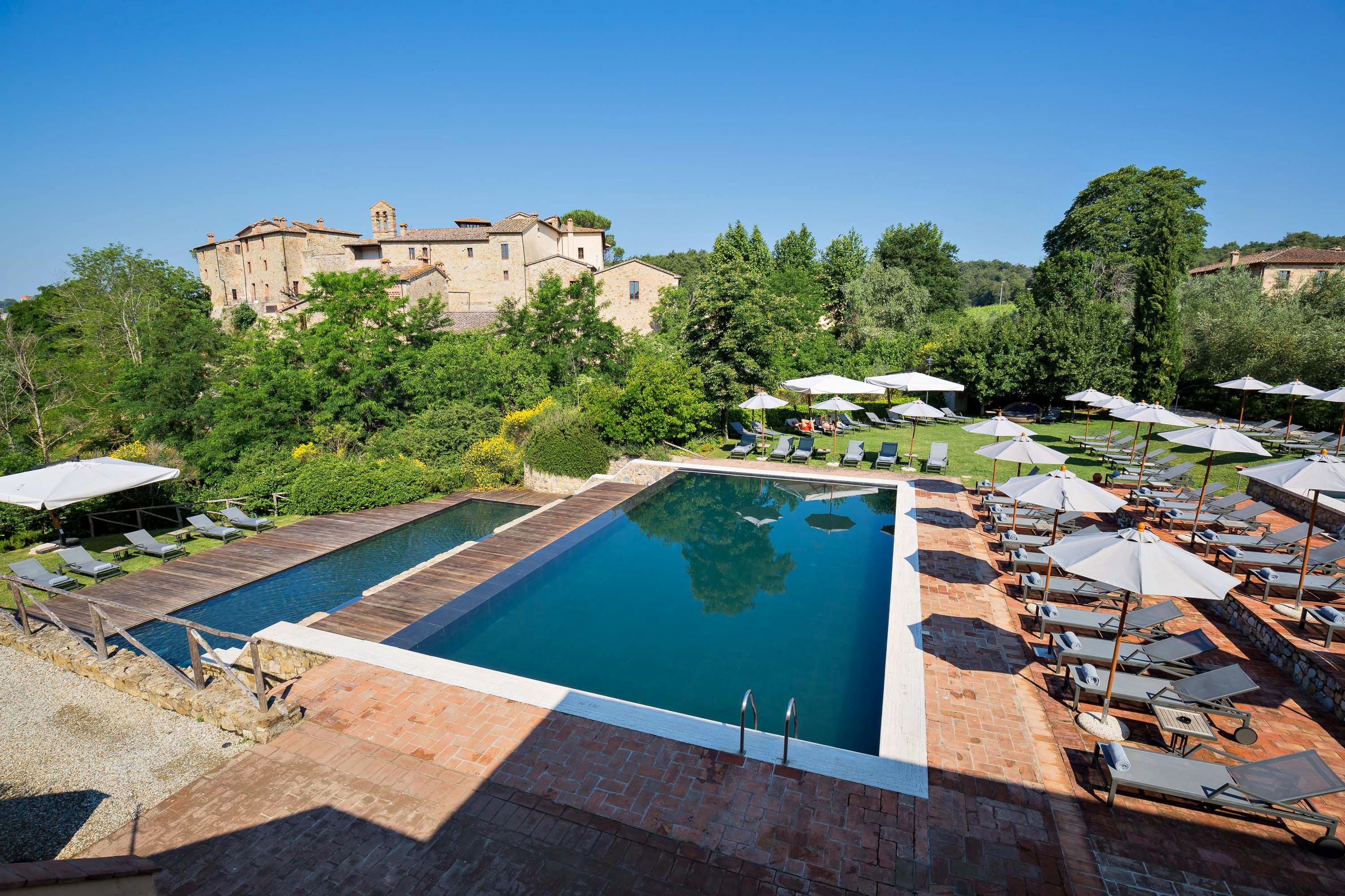 Castel Monastero - The Leading Hotels Of The World Castelnuovo Berardenga Bagian luar foto