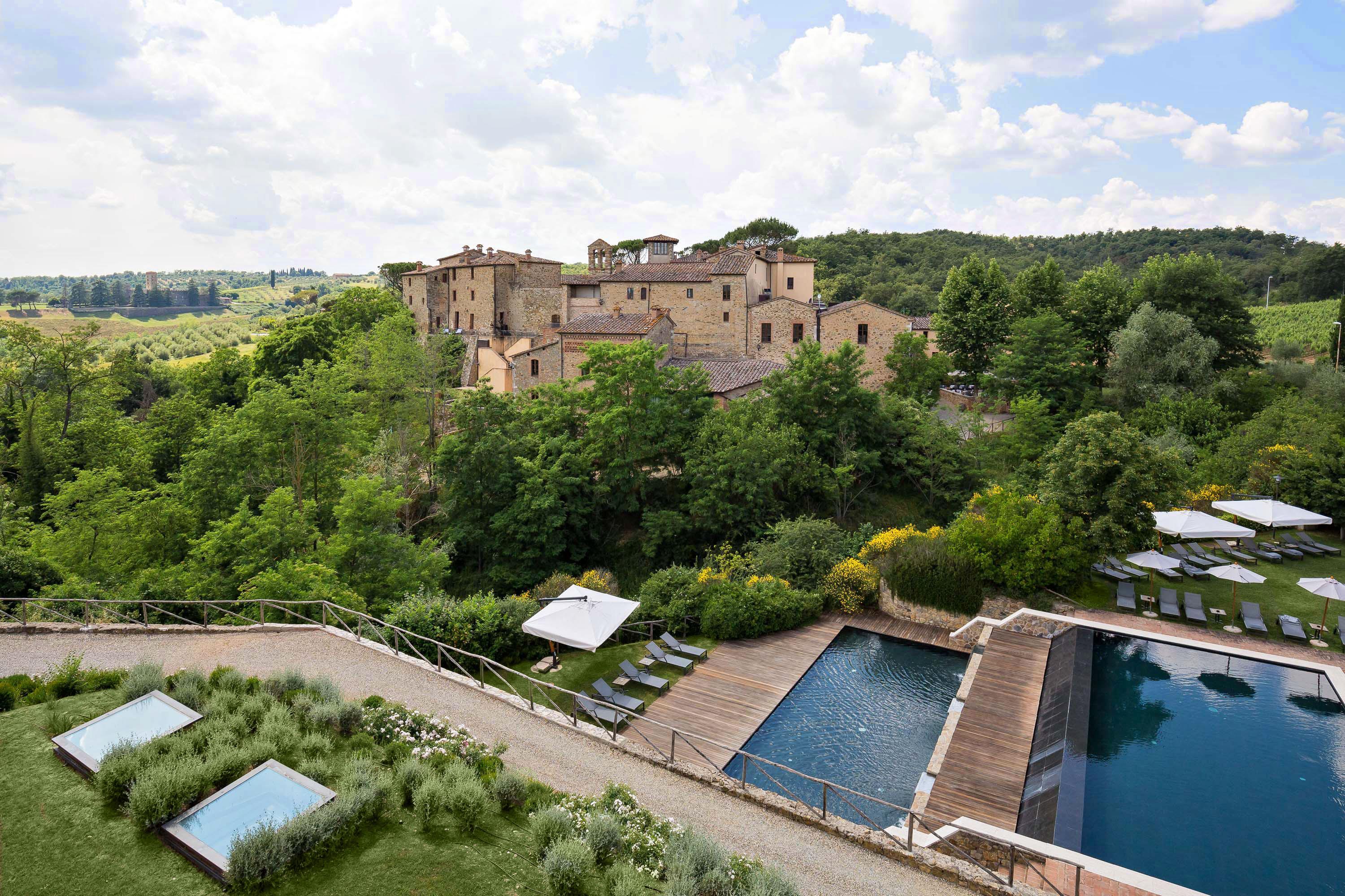 Castel Monastero - The Leading Hotels Of The World Castelnuovo Berardenga Bagian luar foto