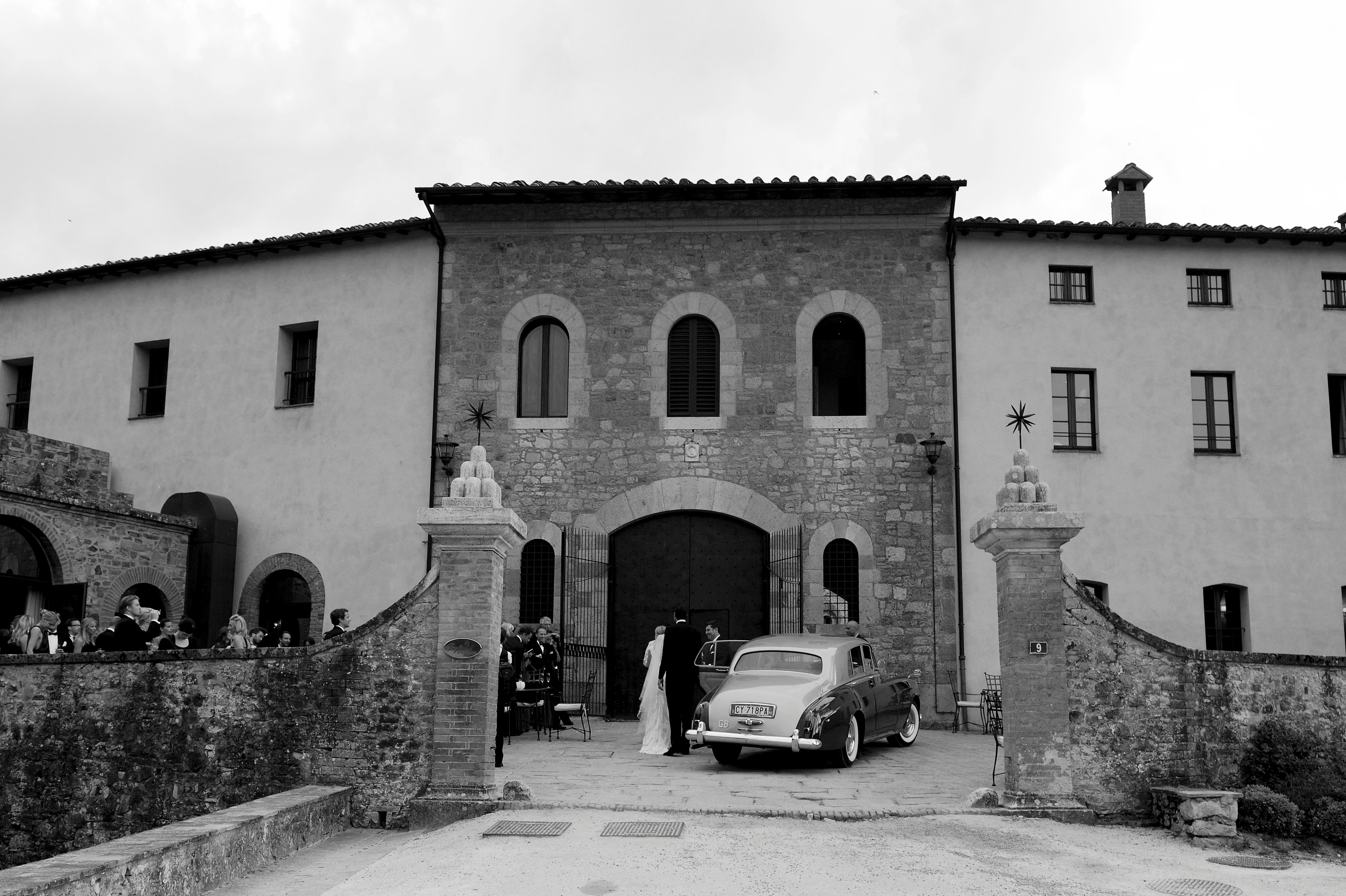 Castel Monastero - The Leading Hotels Of The World Castelnuovo Berardenga Bagian luar foto