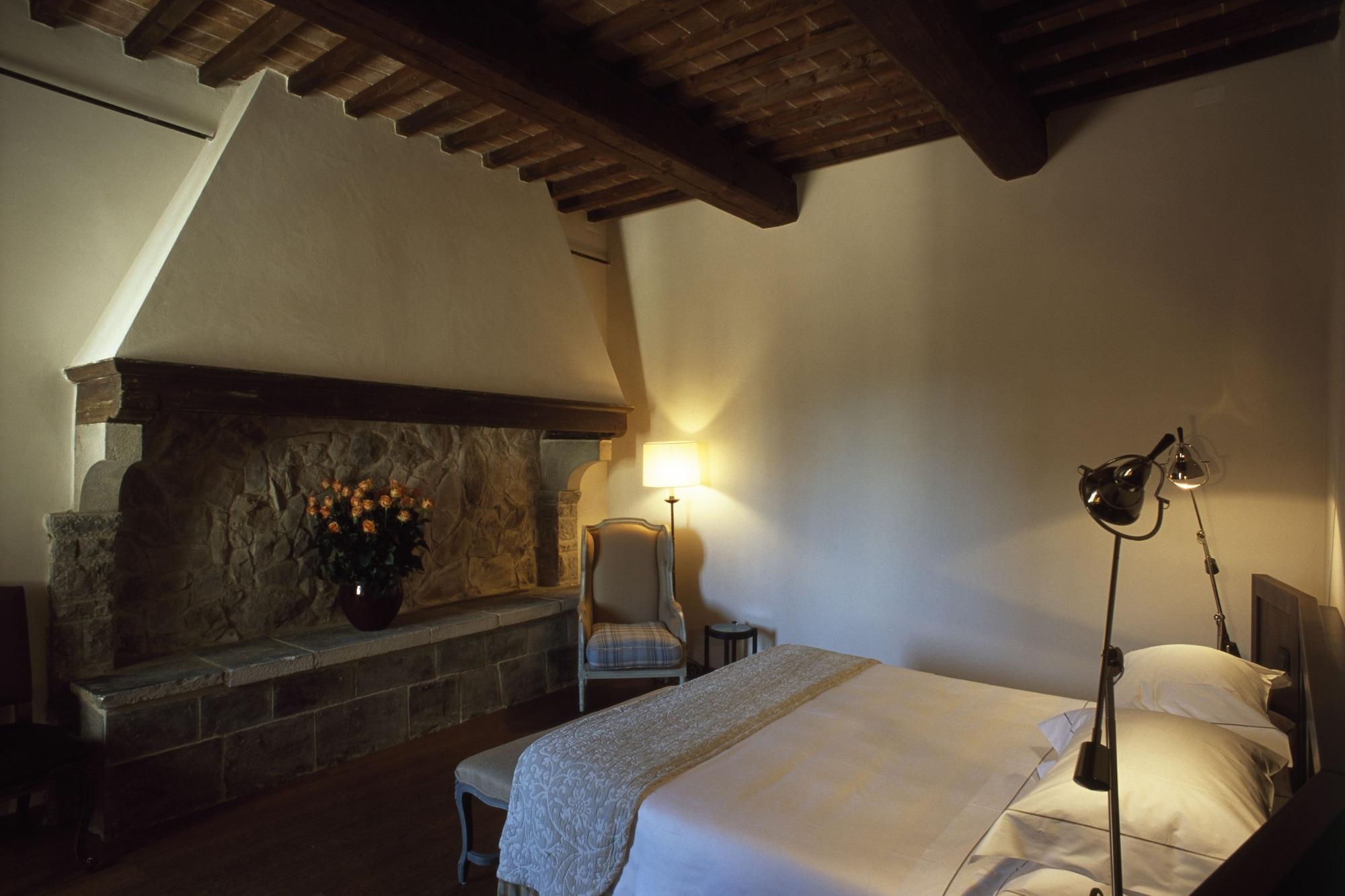 Castel Monastero - The Leading Hotels Of The World Castelnuovo Berardenga Ruang foto